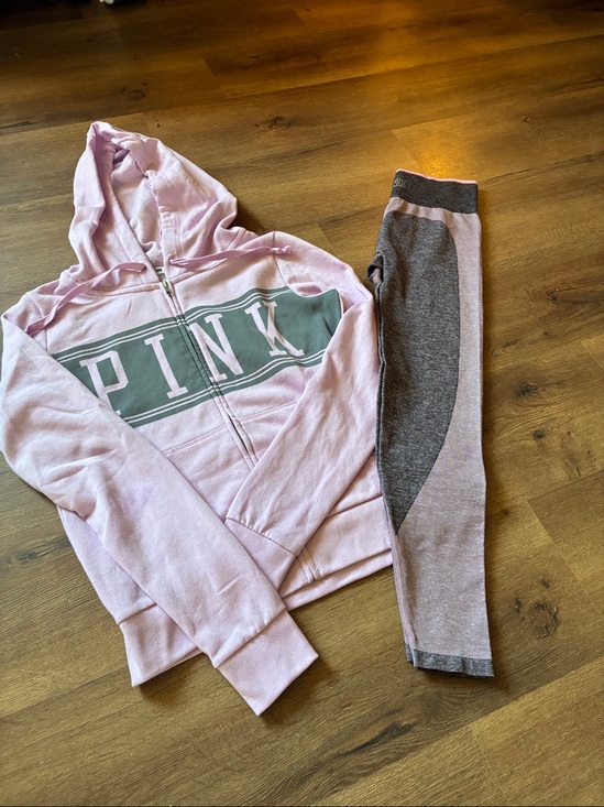 PINK Victoria's Secret Tops - PINK Victoria's Secret Light lavender Hoodie with Gray Panel & pink leggings M